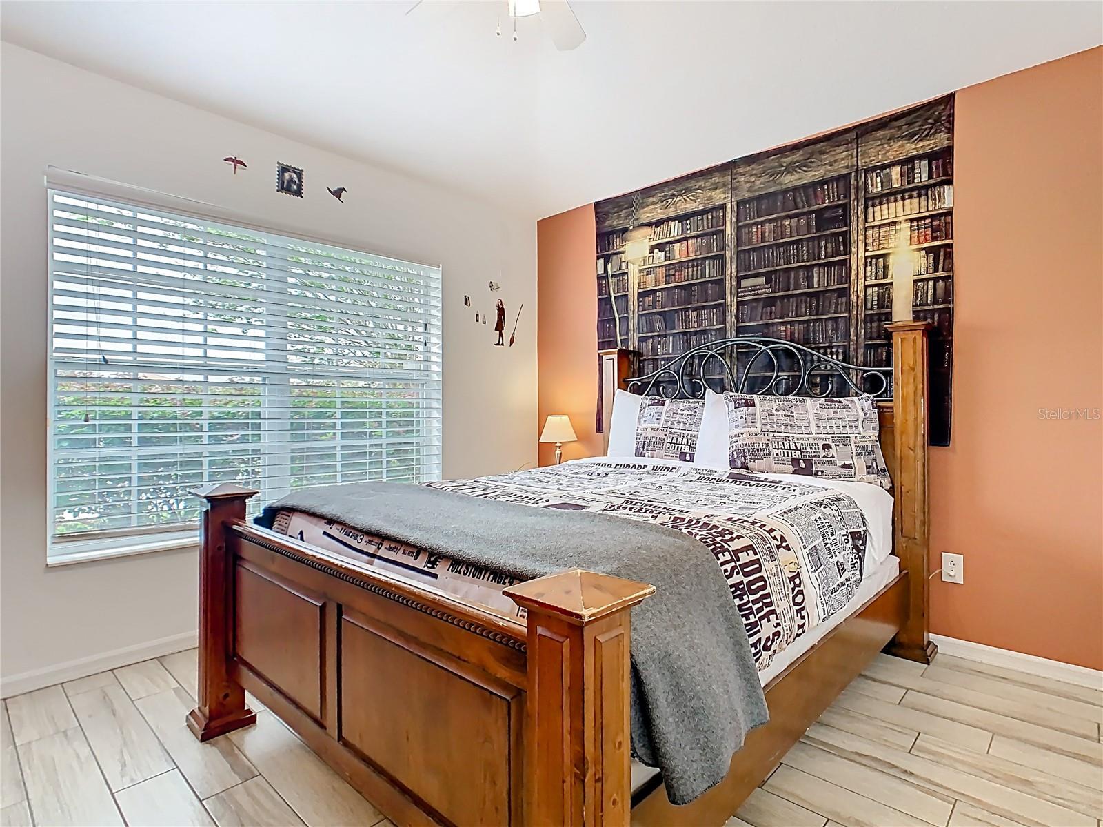 Image 9 of 39 For 512 Viola Dr