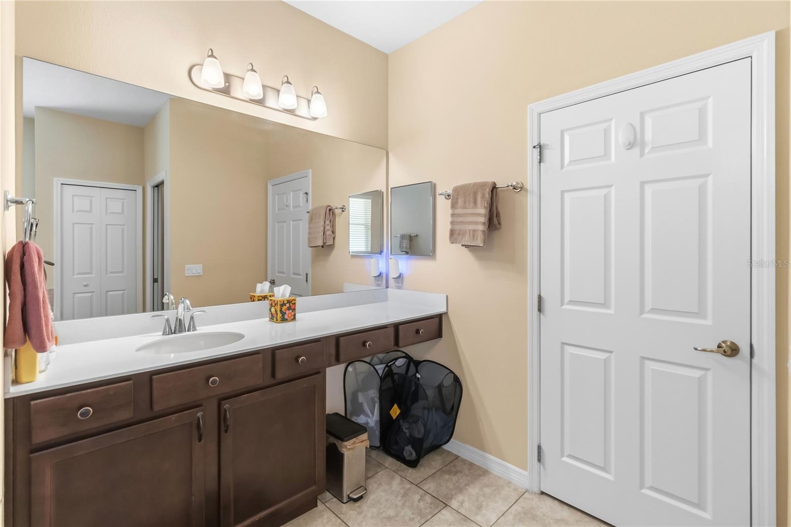 Image 25 of 41 For 4856 Grand Vista Lane