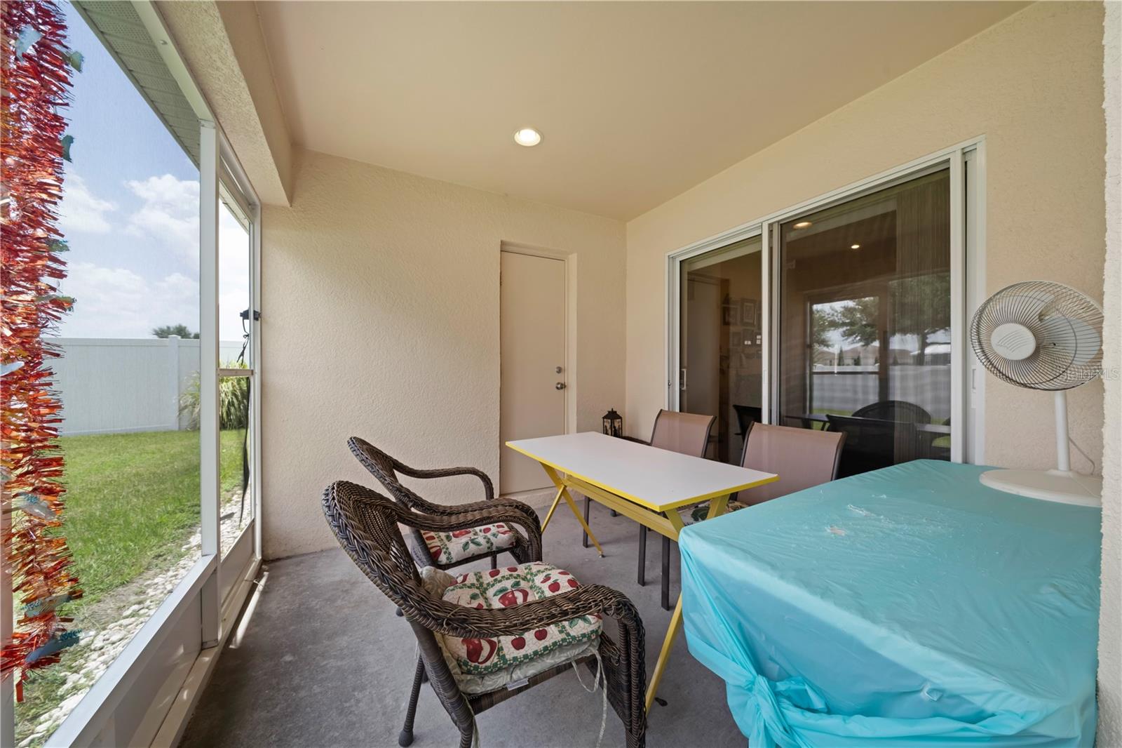 Image 23 of 29 For 6518 Crescent Loop