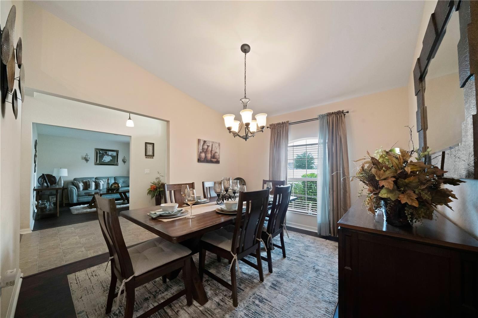 Image 6 of 29 For 6518 Crescent Loop