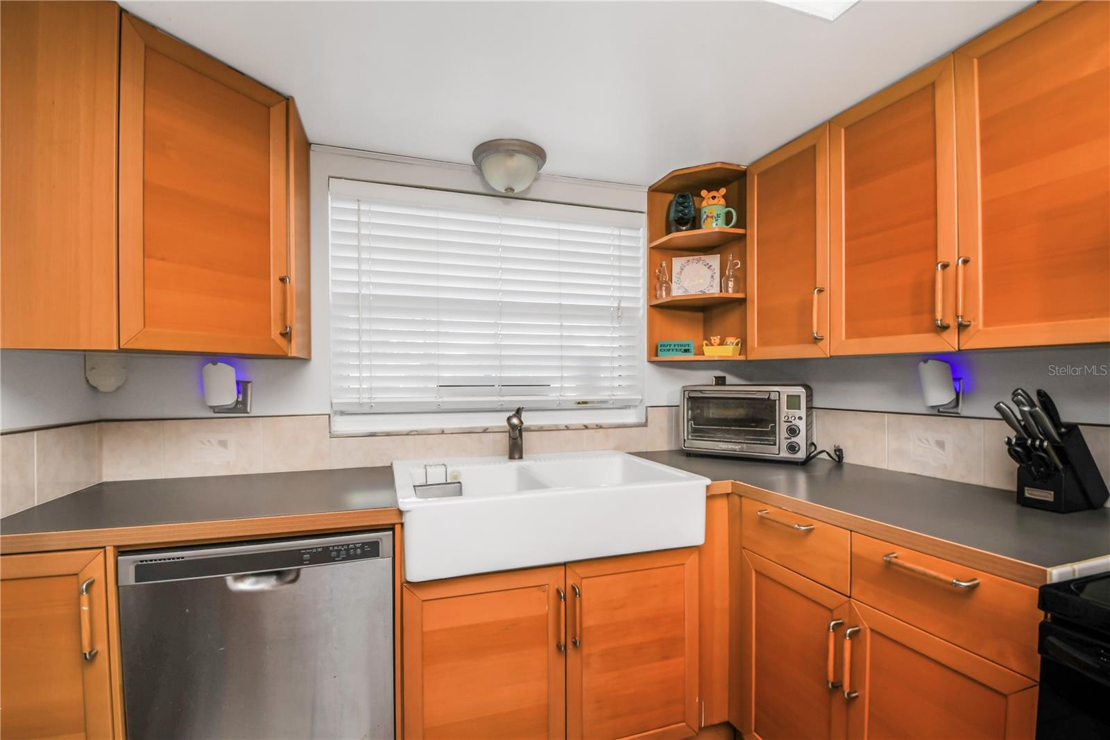 Image 11 of 30 For 362 Iowa Woods Circle W