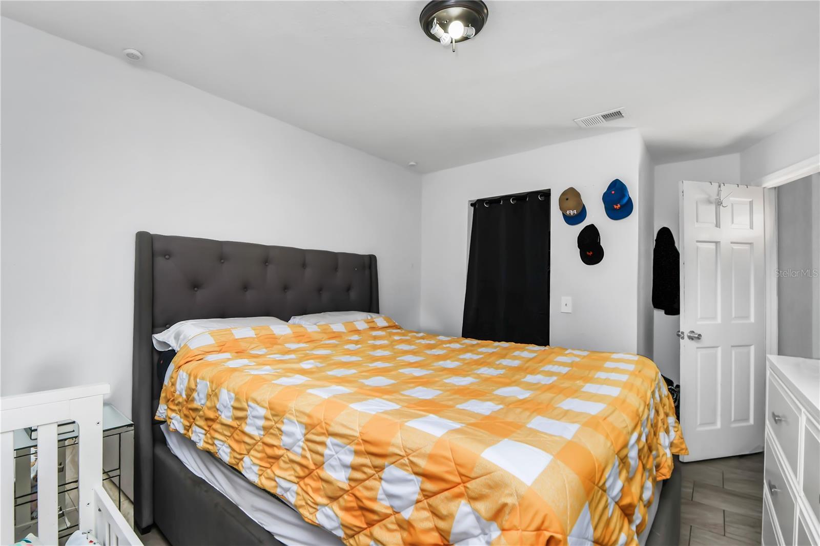 Image 15 of 30 For 362 Iowa Woods Circle W