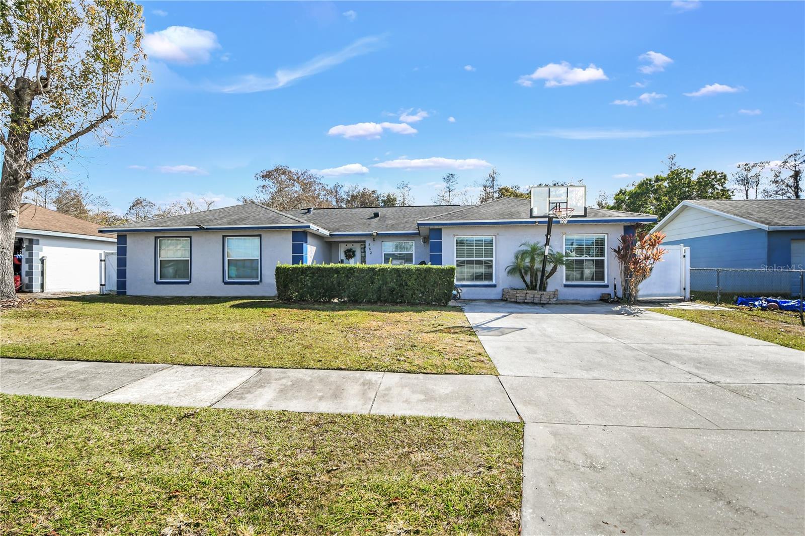 Image 2 of 30 For 362 Iowa Woods Circle W