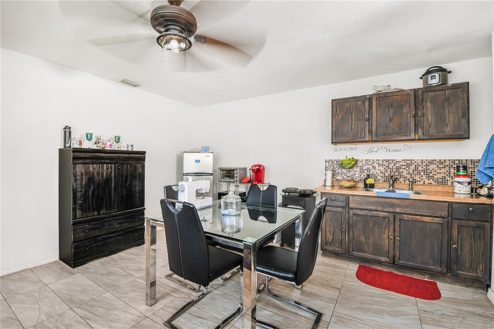 Image 21 of 30 For 362 Iowa Woods Circle W