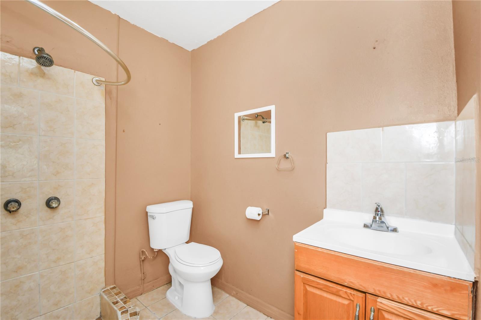 Image 28 of 30 For 362 Iowa Woods Circle W