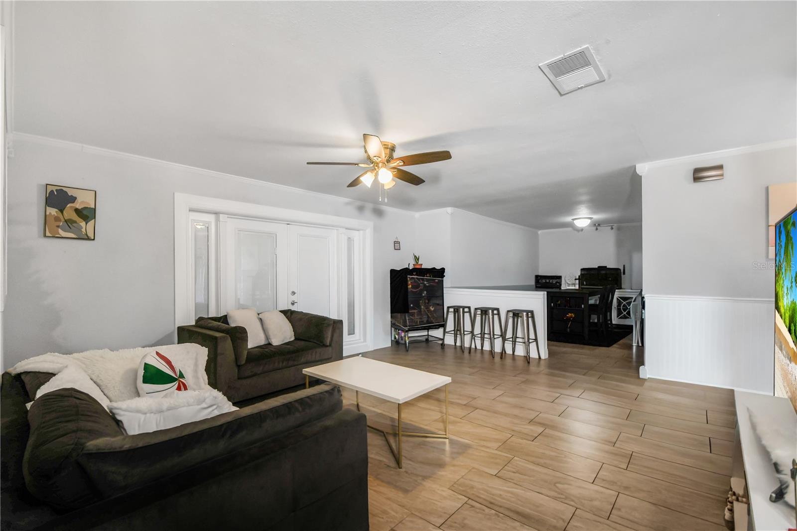 Image 7 of 30 For 362 Iowa Woods Circle W