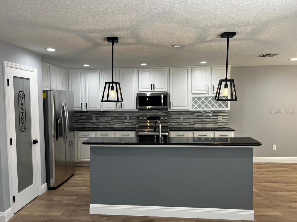 Image 4 of 23 For 2705 Wild Tamarind Boulevard