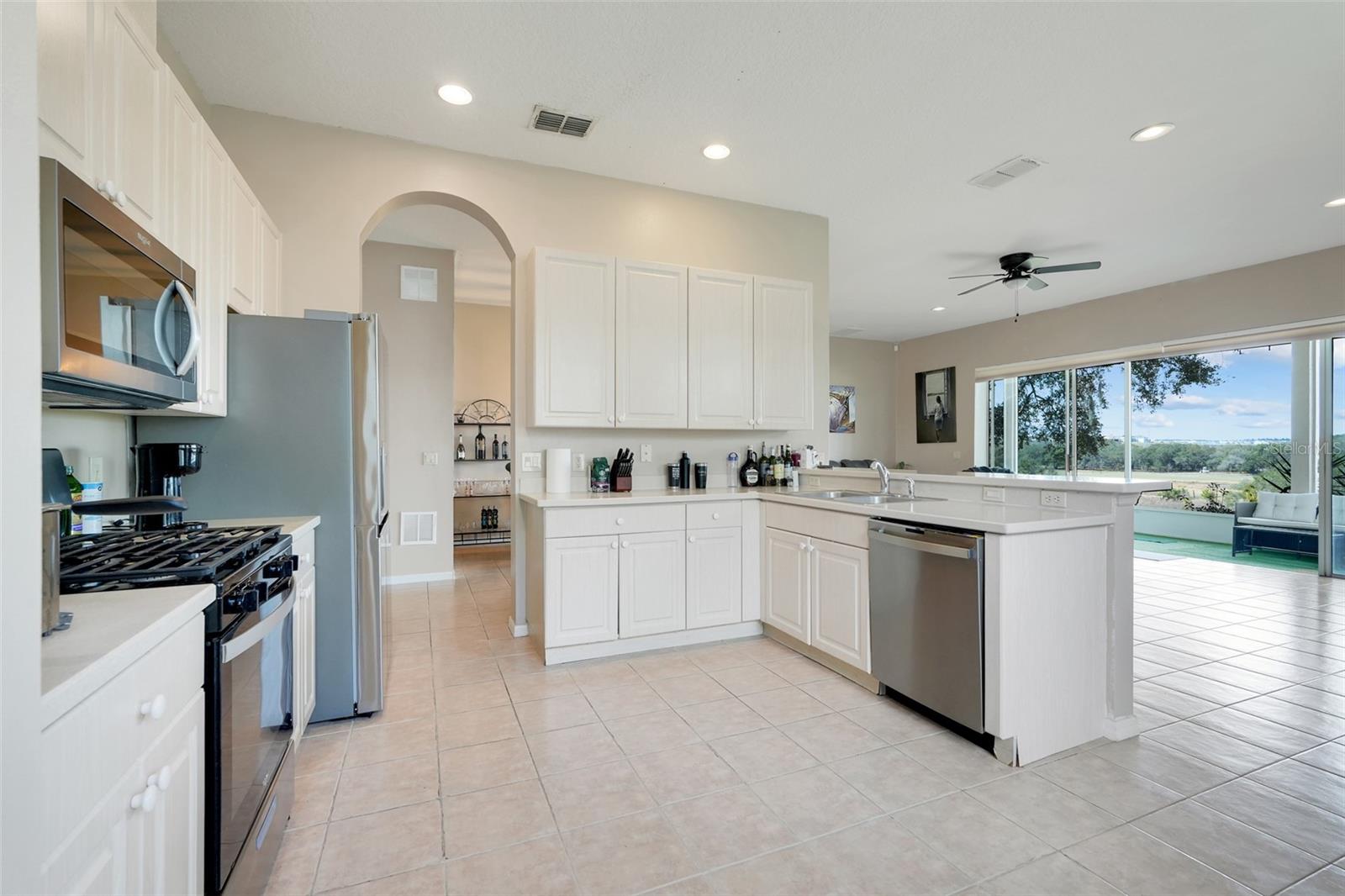 Image 19 of 54 For 2390 Caledonian Street