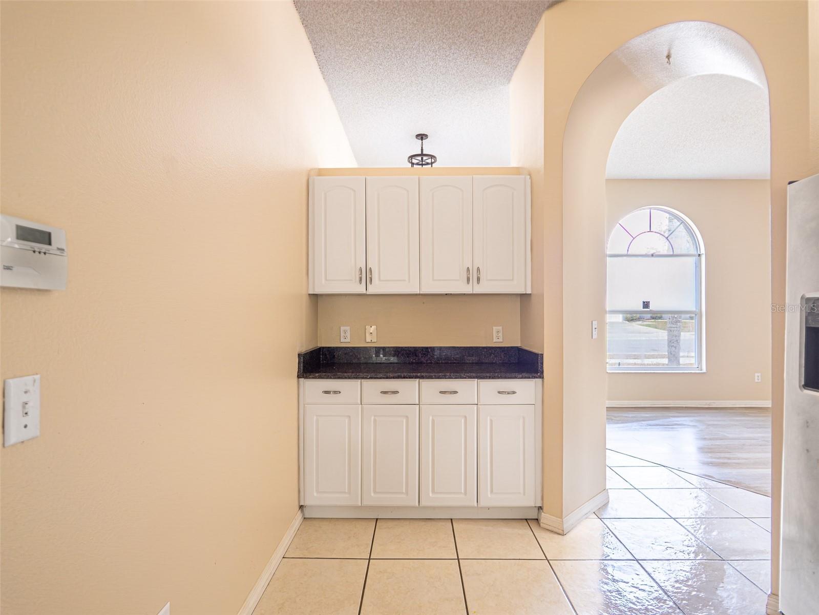 Image 11 of 31 For 1702 Riveredge Road