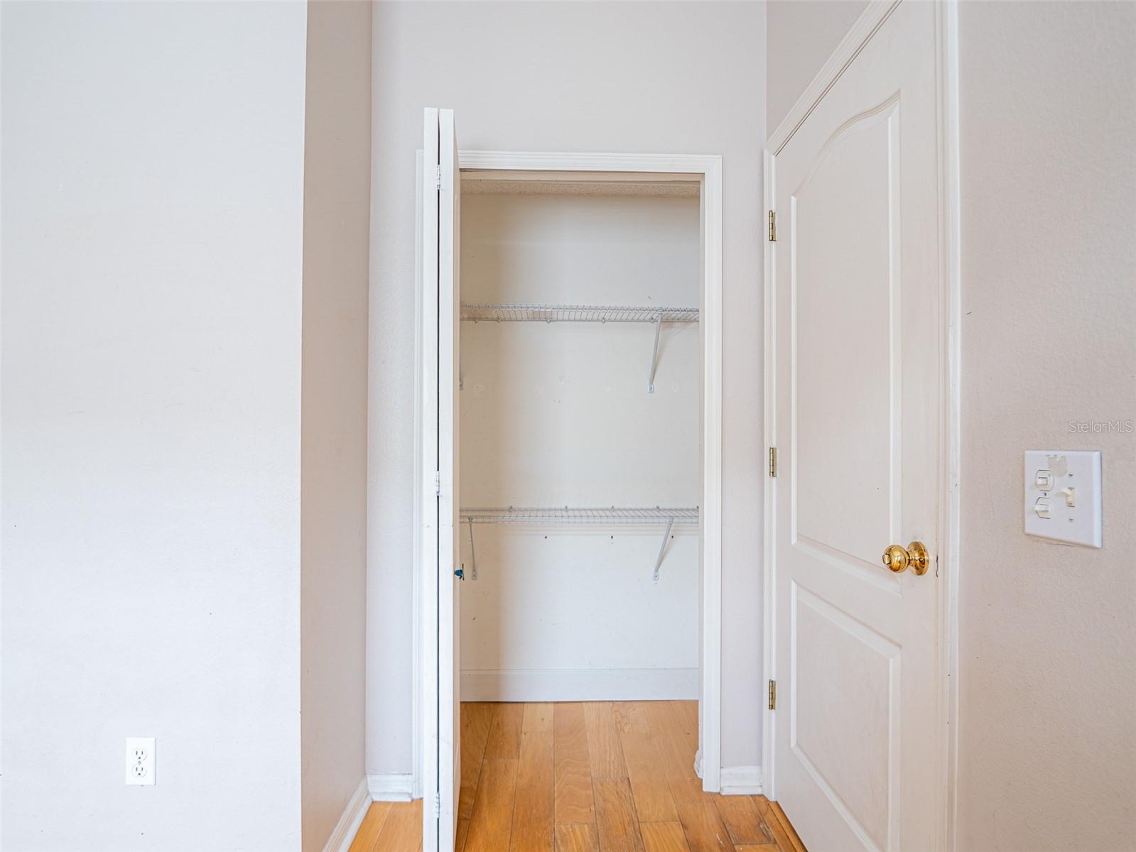 Image 18 of 31 For 1702 Riveredge Road