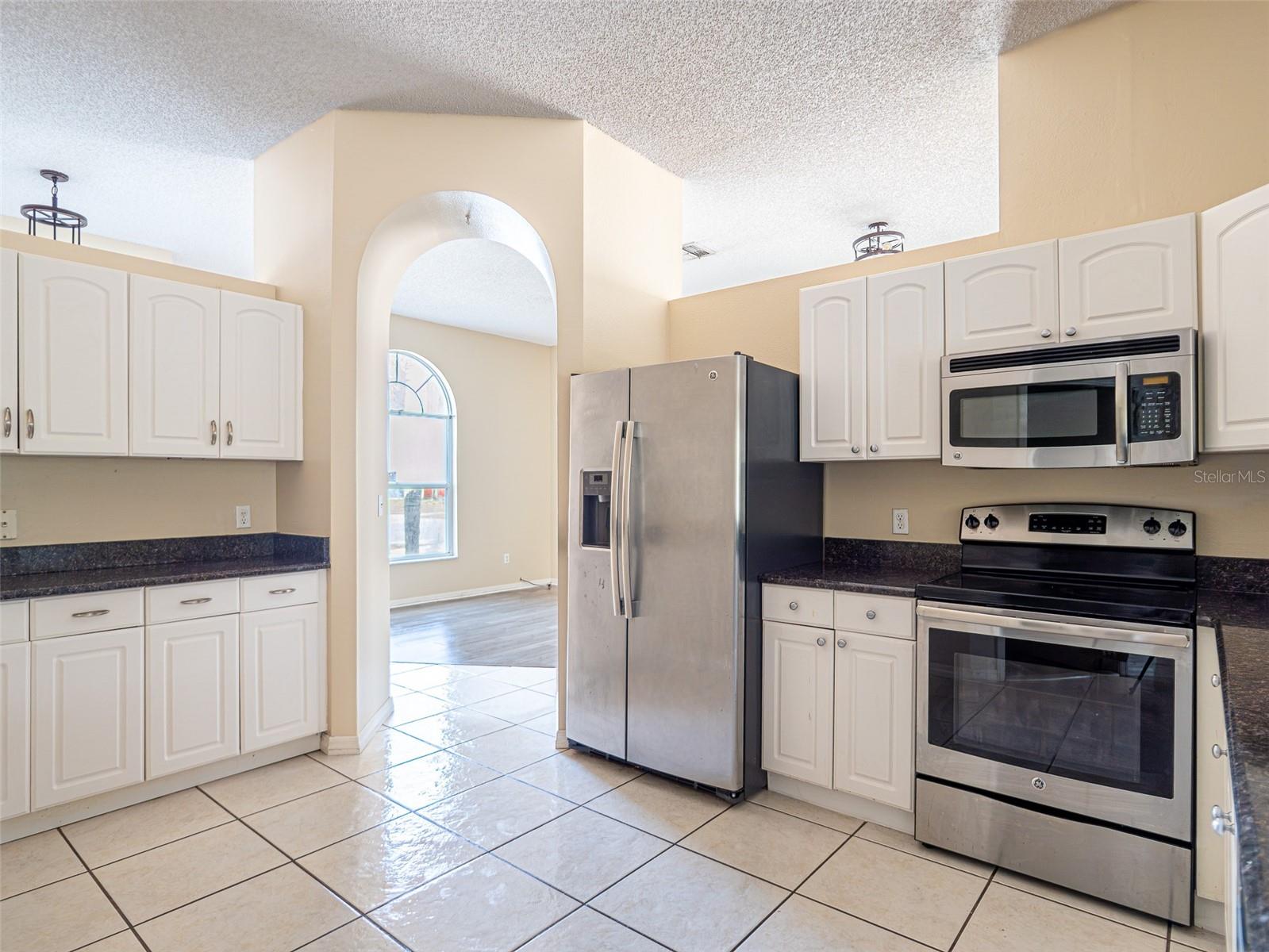 Image 9 of 31 For 1702 Riveredge Road