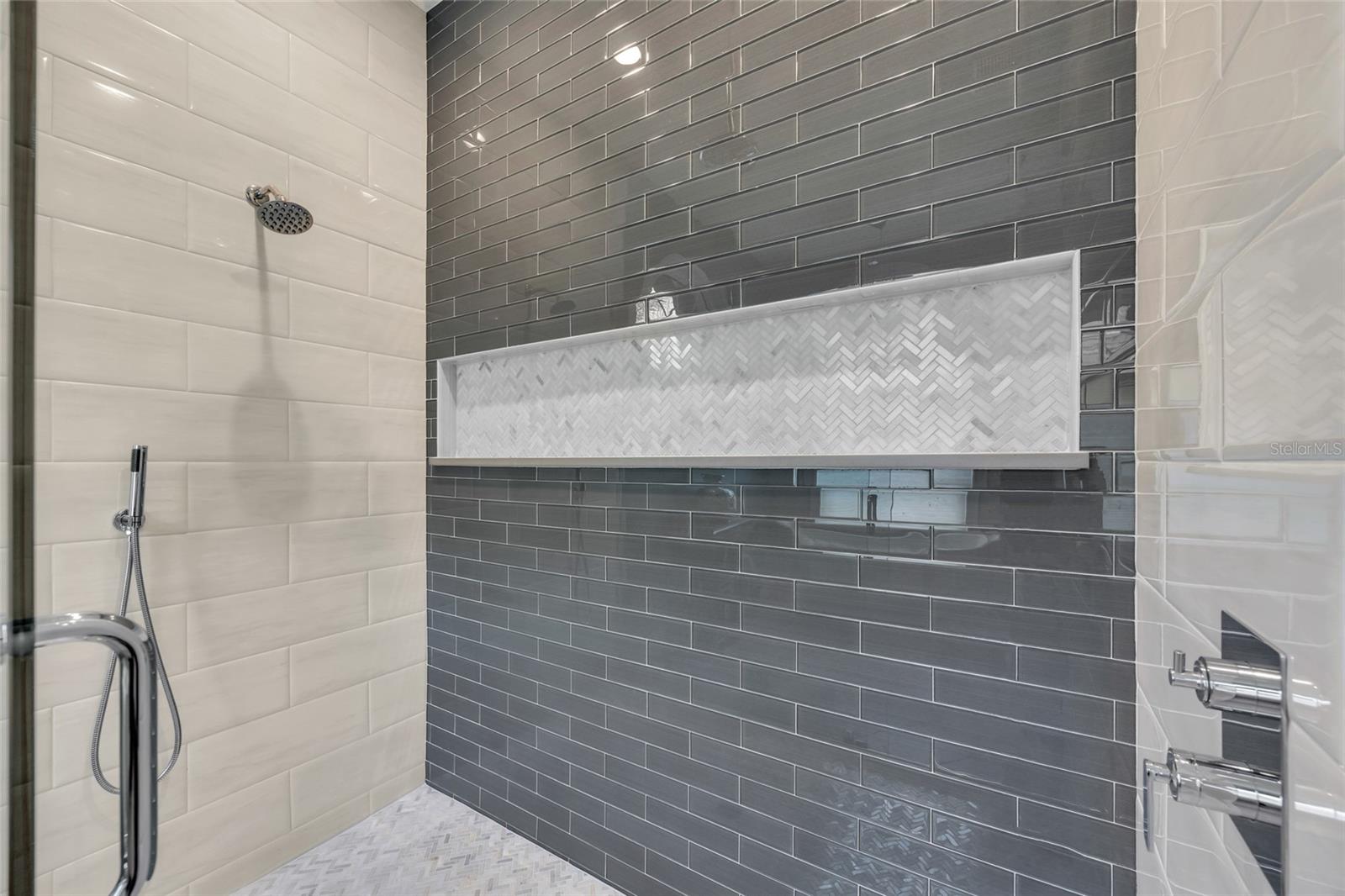 Image 35 of 75 For 1210 Johns Cove Lane