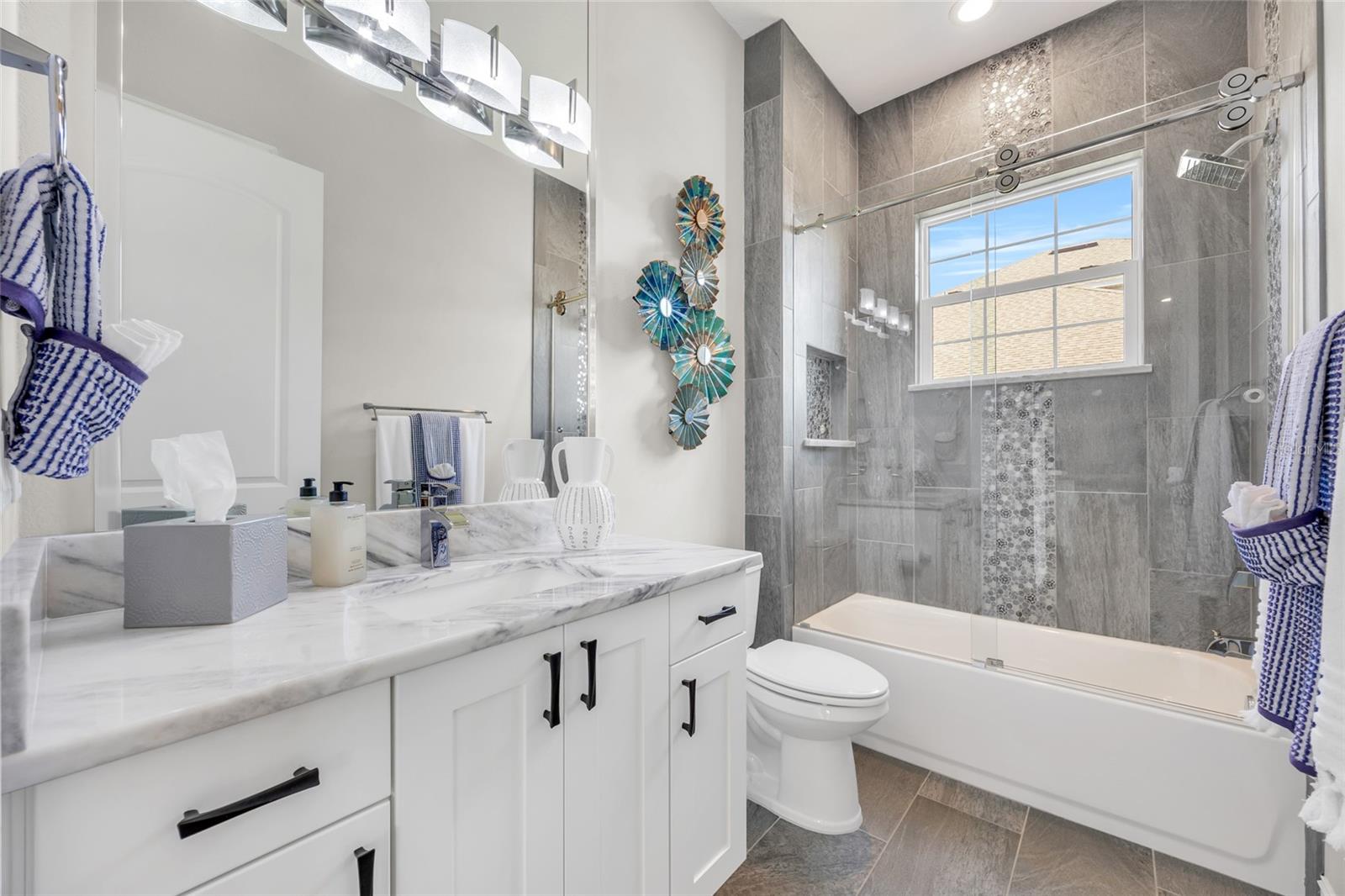 Image 40 of 75 For 1210 Johns Cove Lane