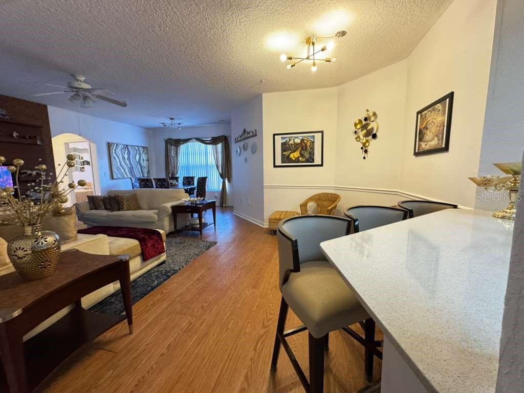 Image 11 of 29 For 5560 Metrowest Boulevard 201