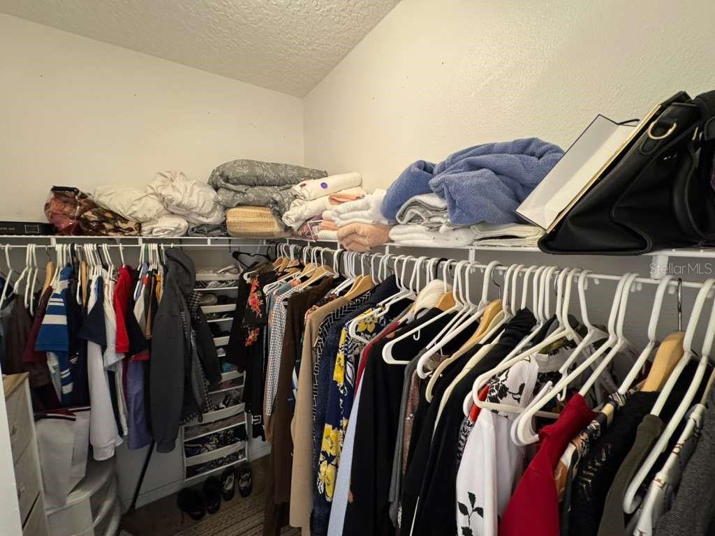 Image 28 of 29 For 5560 Metrowest Boulevard 201