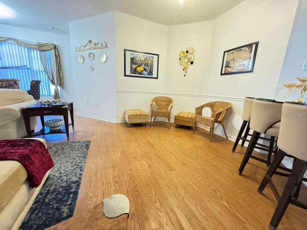 Image 8 of 29 For 5560 Metrowest Boulevard 201