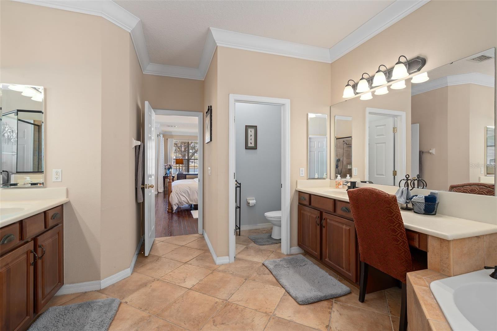 Image 10 of 62 For 8798 Warwick Shore Crossing