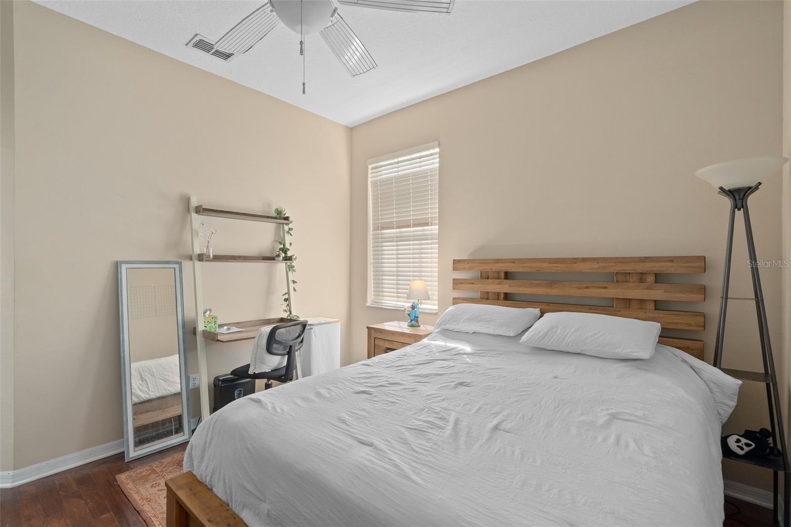 Image 30 of 62 For 8798 Warwick Shore Crossing