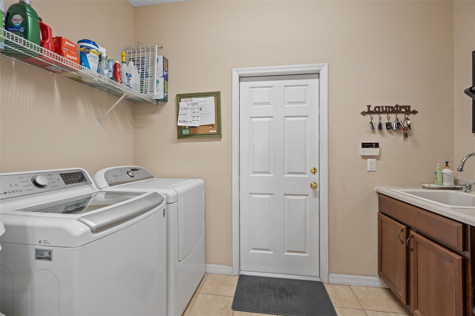 Image 35 of 62 For 8798 Warwick Shore Crossing