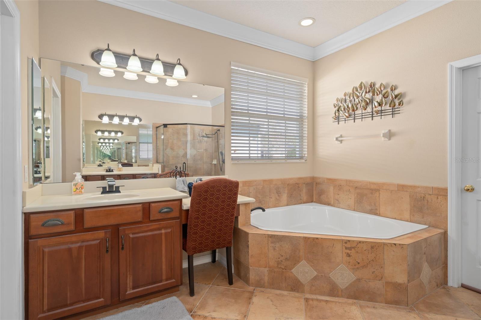 Image 9 of 62 For 8798 Warwick Shore Crossing