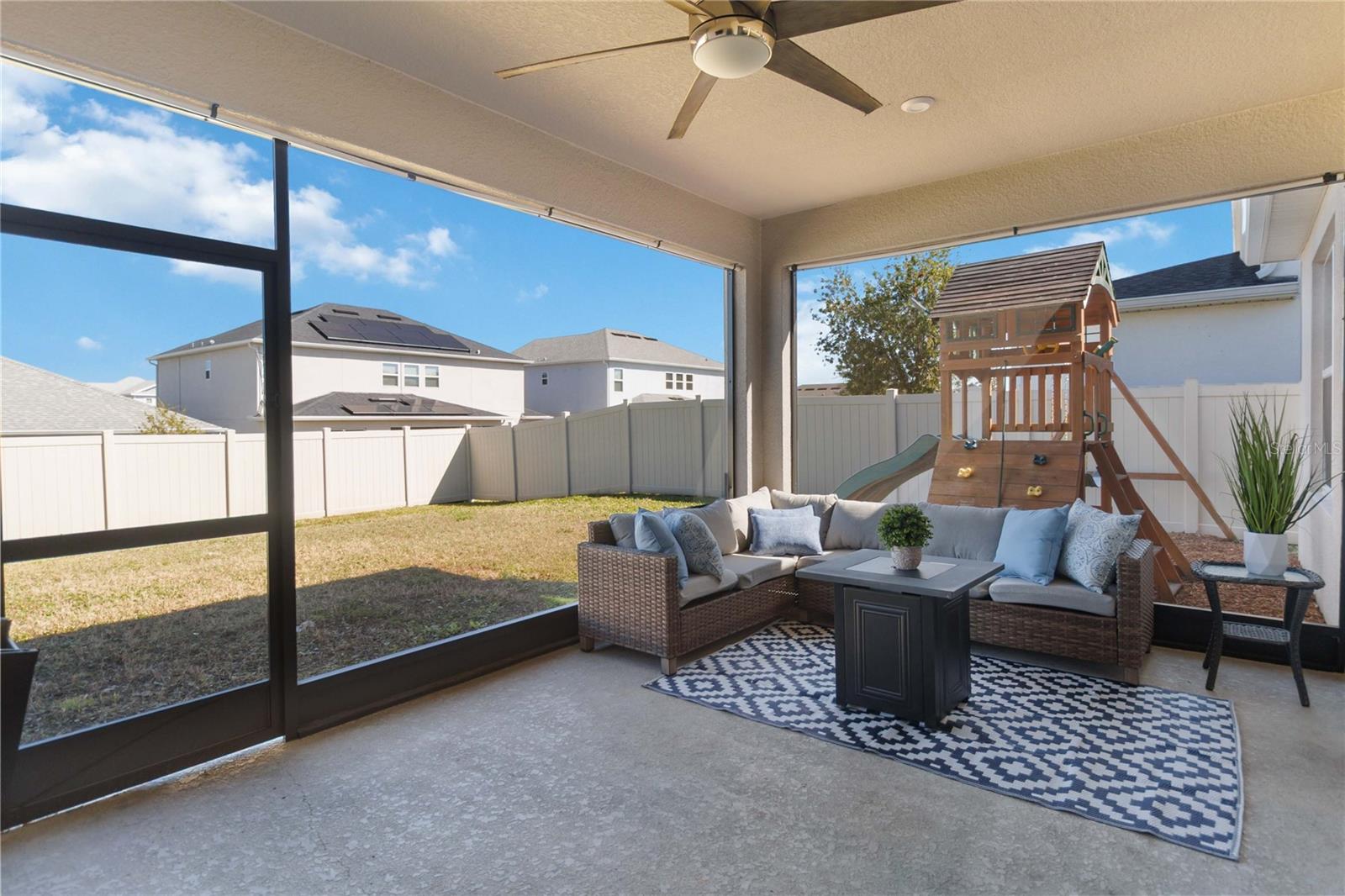 Image 12 of 47 For 1272 Hillcrest View Loop