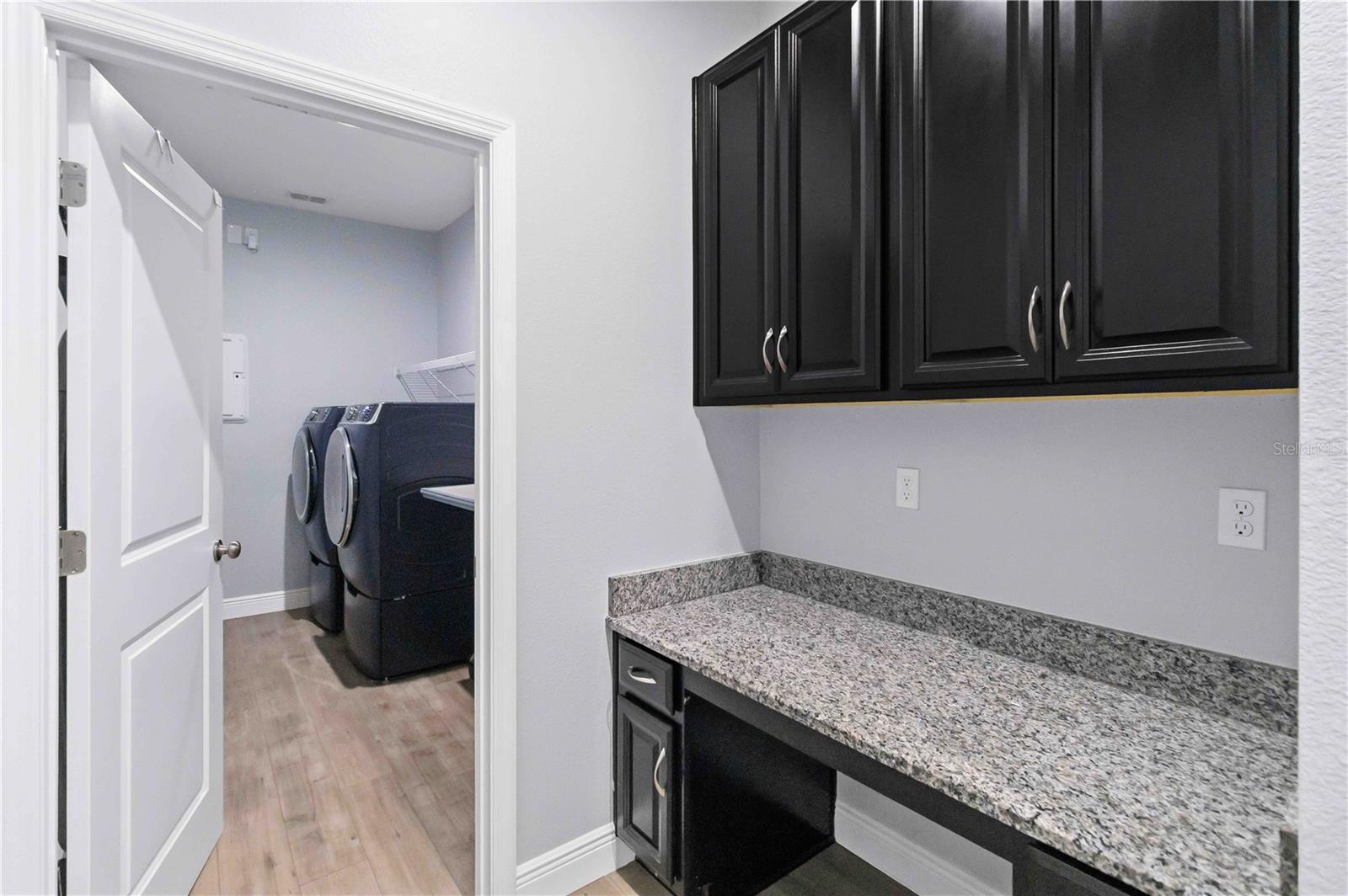 Image 28 of 47 For 1272 Hillcrest View Loop