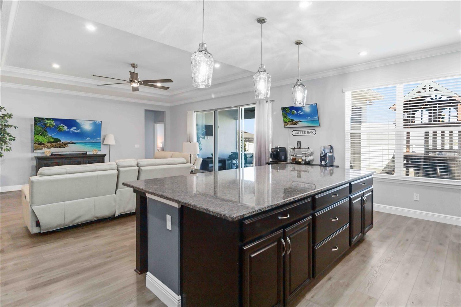 Image 9 of 47 For 1272 Hillcrest View Loop