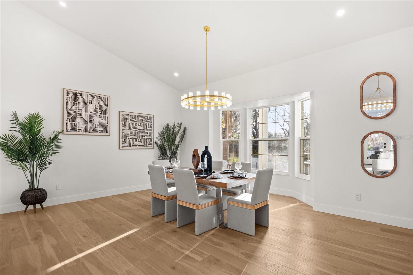 Image 11 of 95 For 505 Jennifer Lane