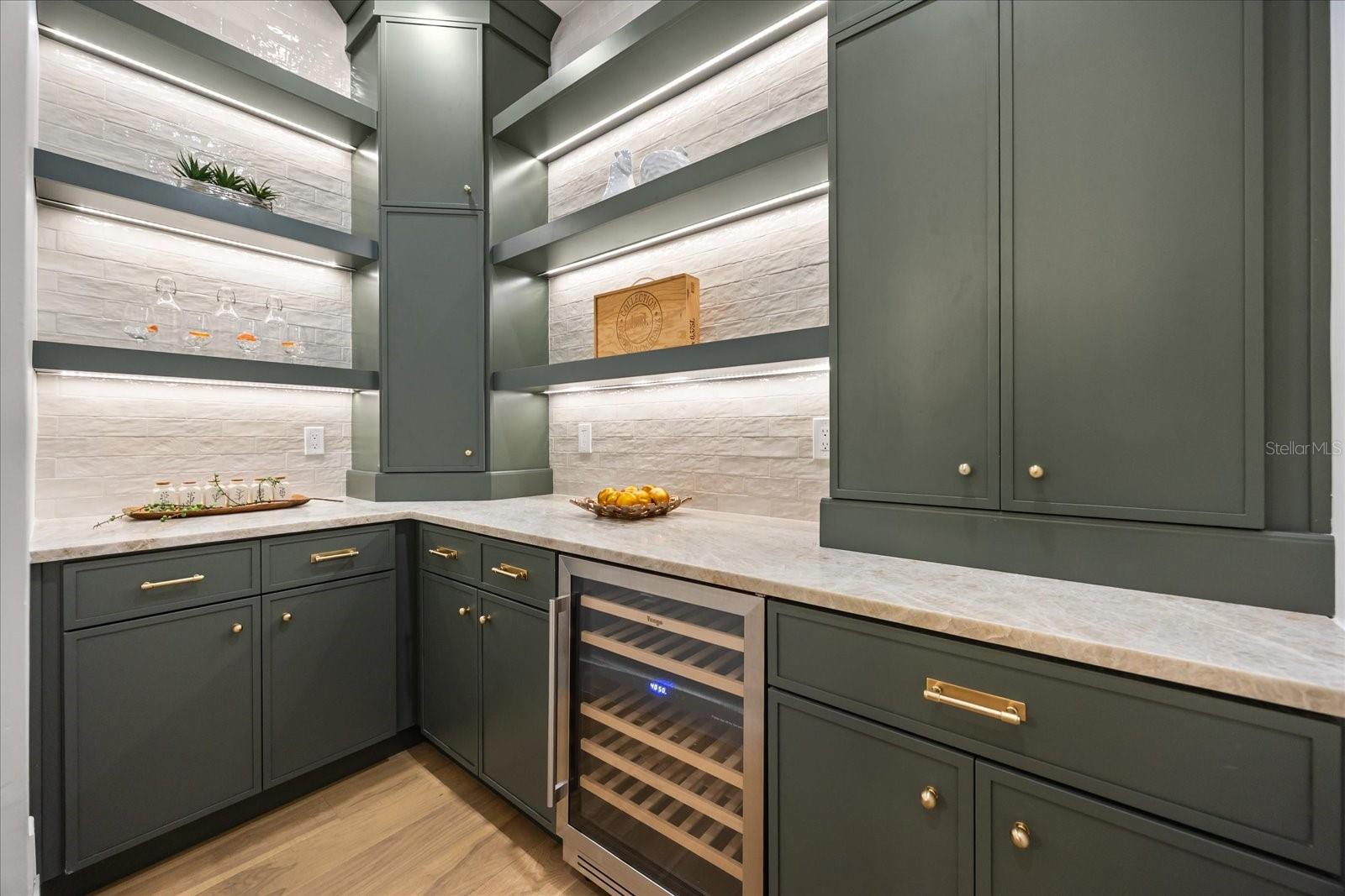 Image 18 of 95 For 505 Jennifer Lane