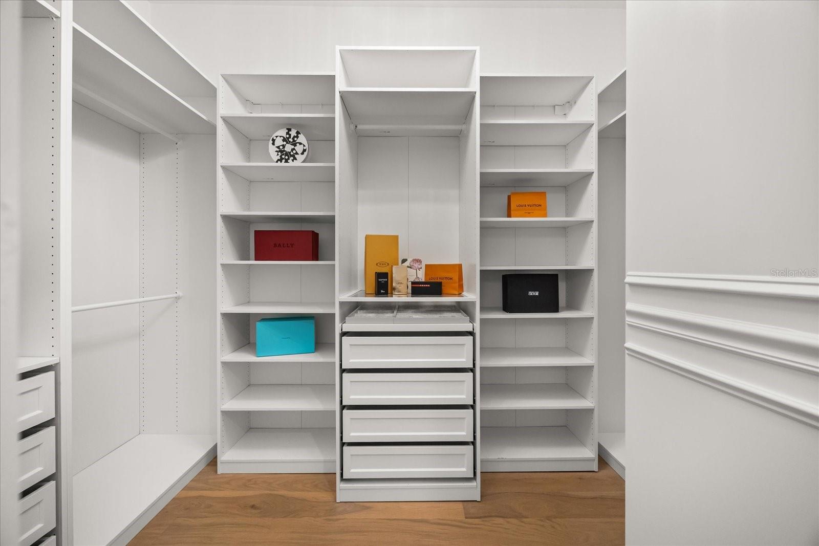 Image 30 of 95 For 505 Jennifer Lane