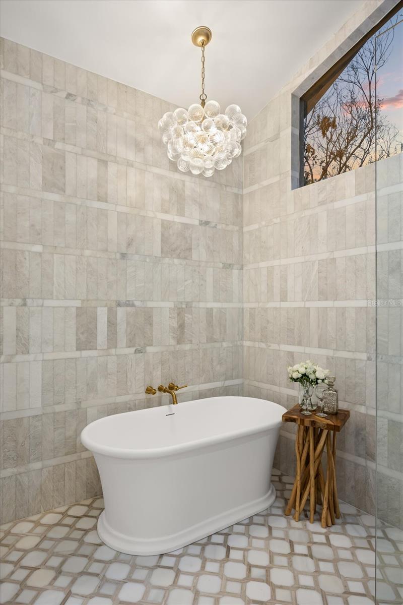 Image 39 of 95 For 505 Jennifer Lane