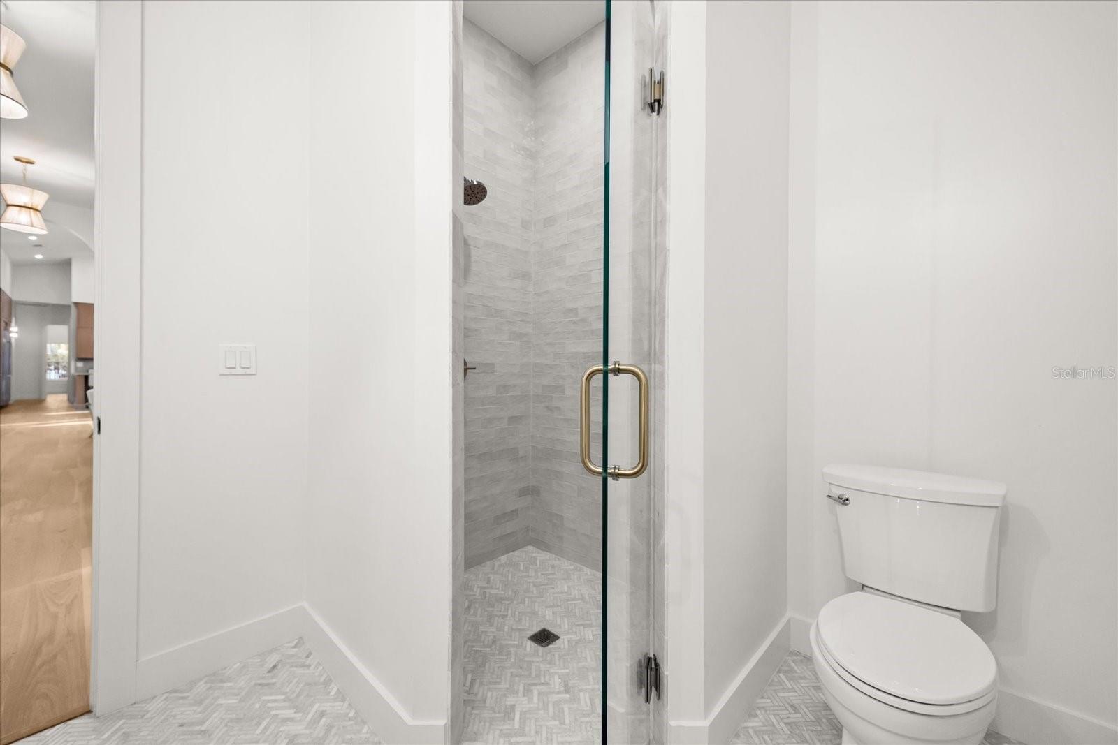 Image 55 of 95 For 505 Jennifer Lane