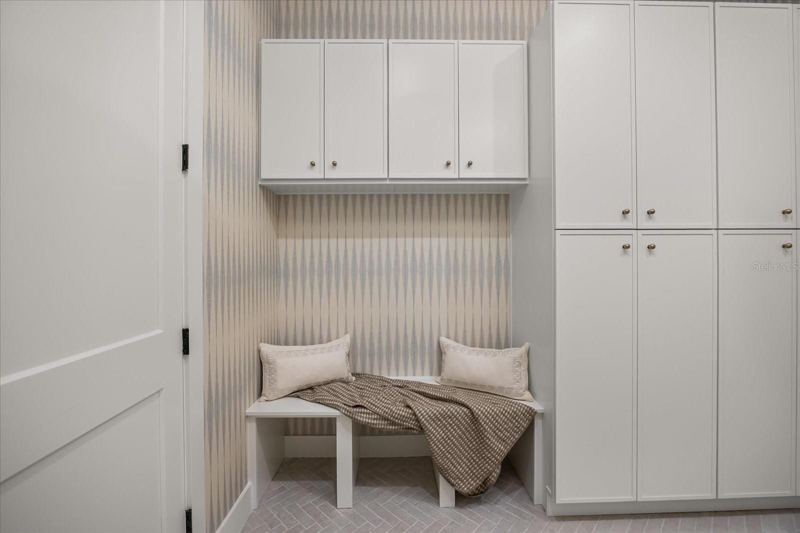 Image 66 of 95 For 505 Jennifer Lane