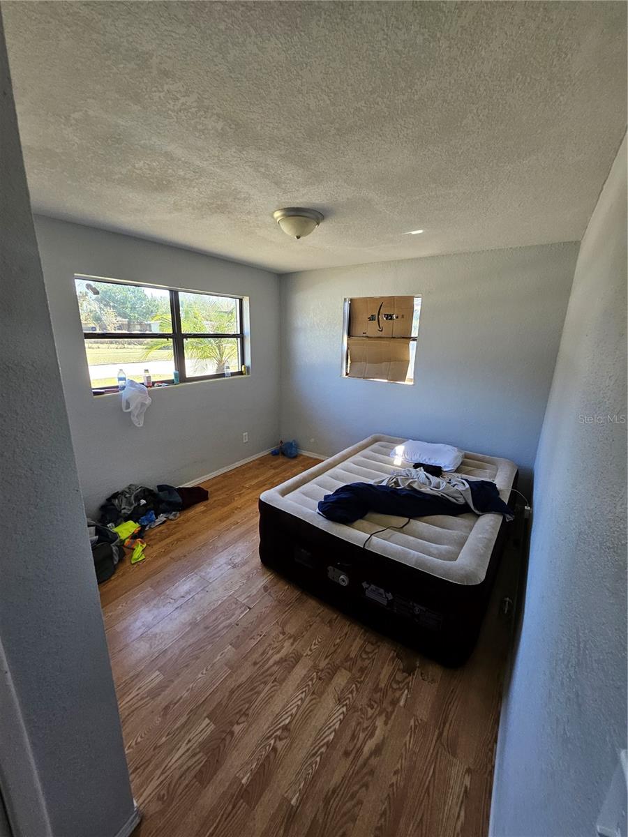 Image 4 of 16 For 600 Oxalis Avenue