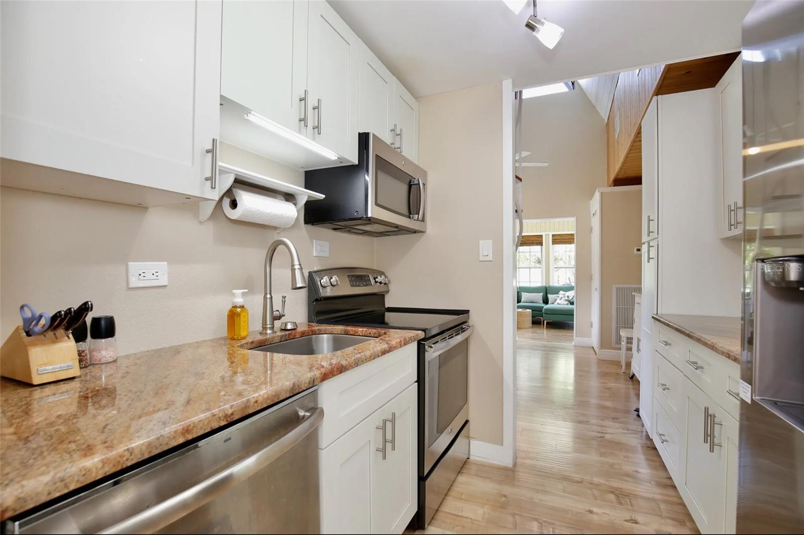 Image 6 of 19 For 10301 Us Highway 27  8-51