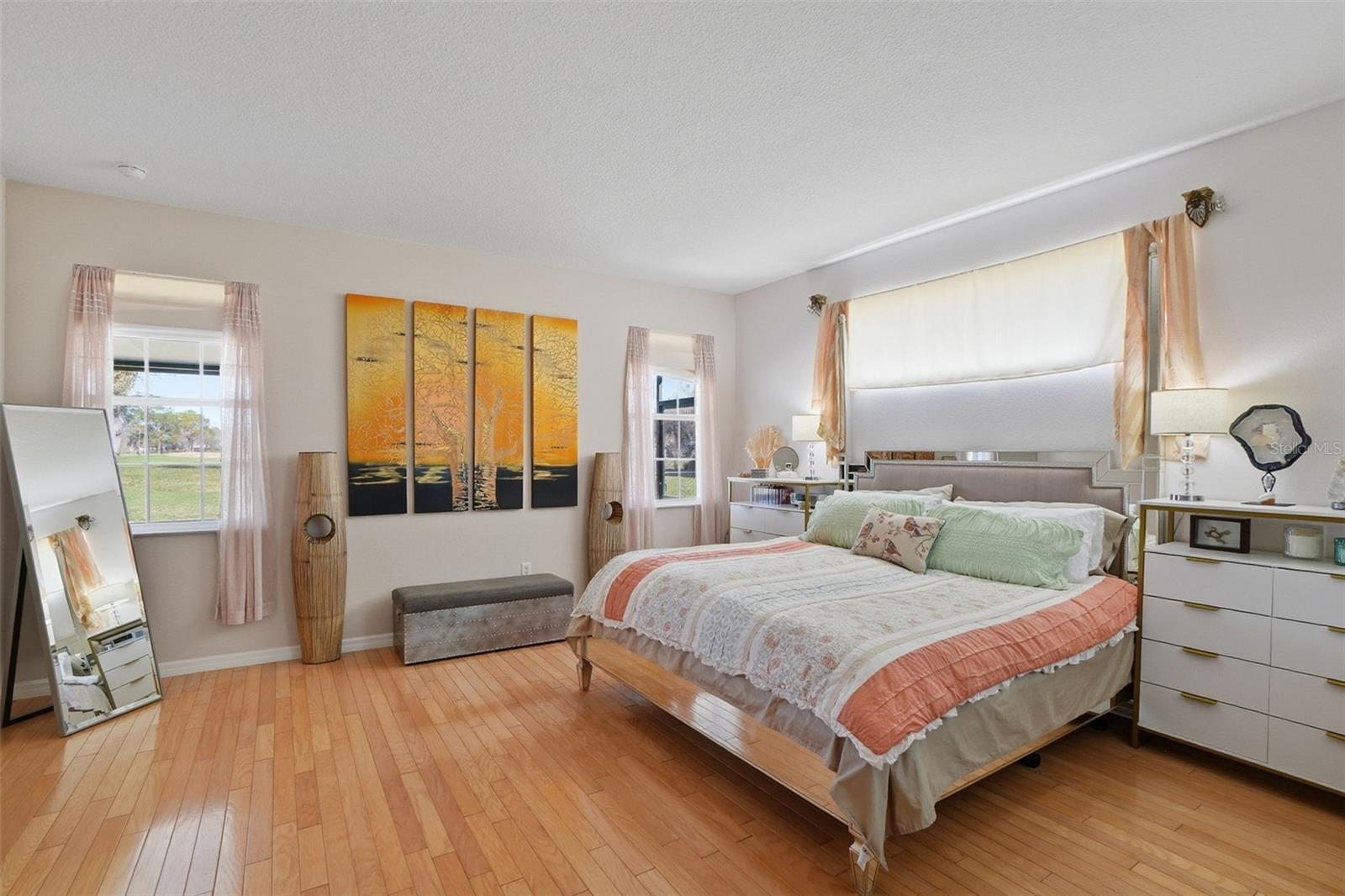 Image 17 of 42 For 20831 Nettleton Street