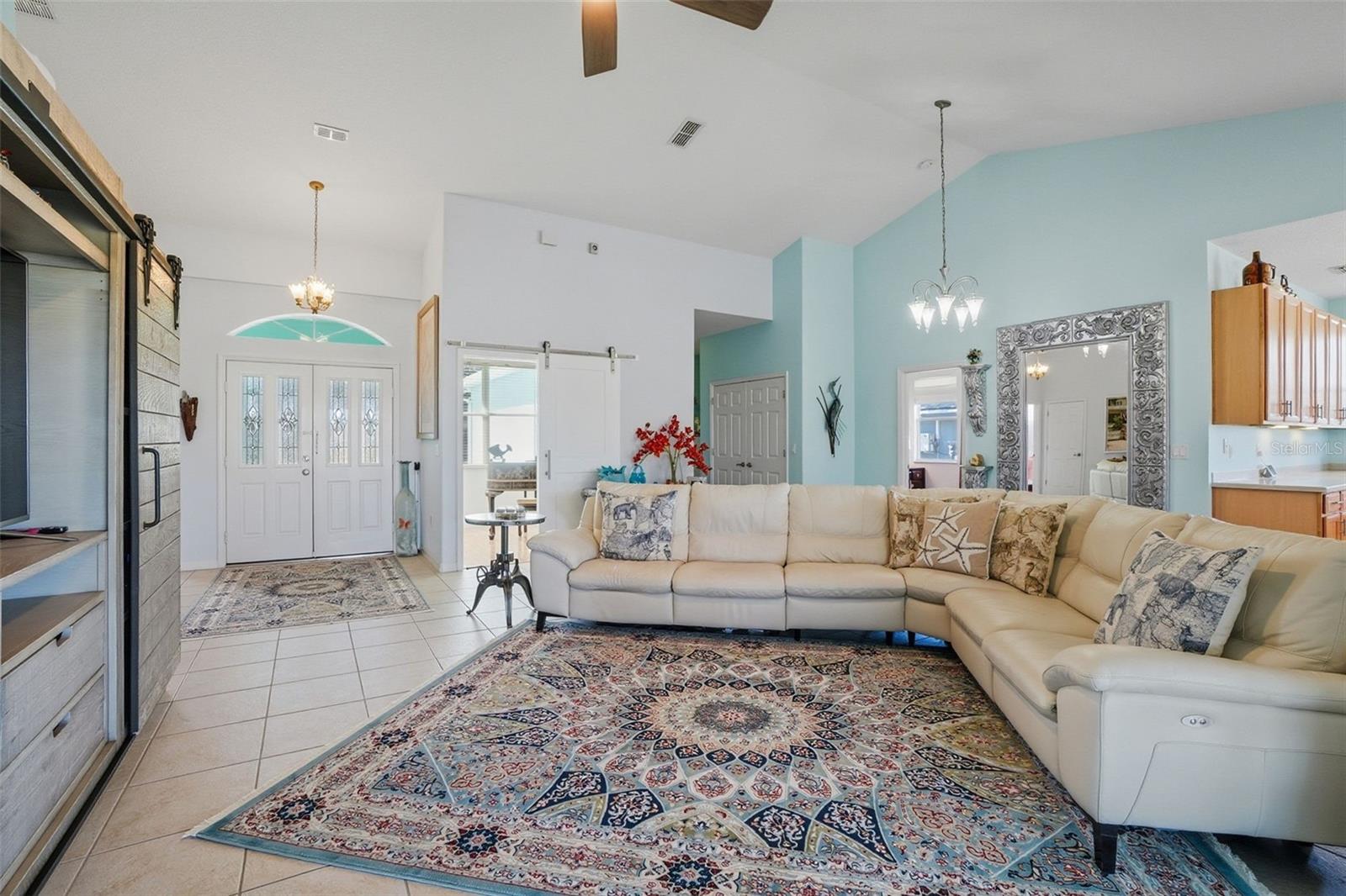 Image 9 of 42 For 20831 Nettleton Street