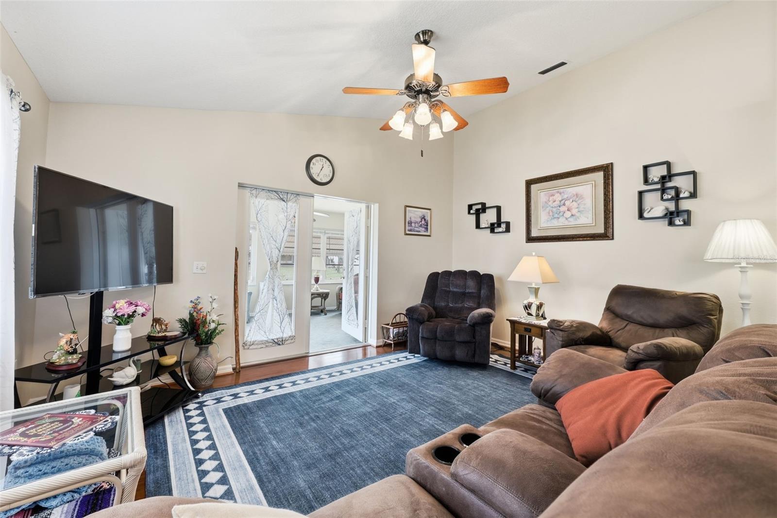 Image 13 of 29 For 1736 Challenger Avenue