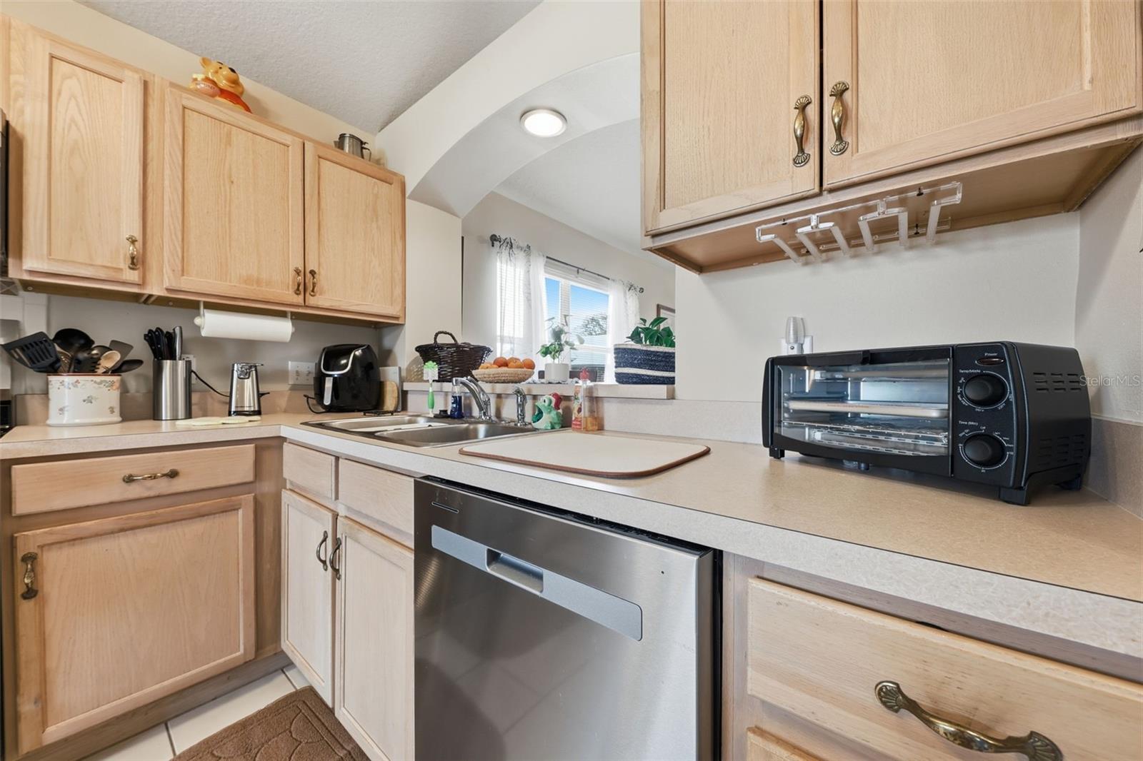 Image 16 of 29 For 1736 Challenger Avenue