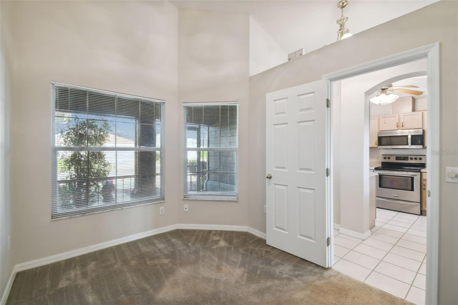 Image 24 of 29 For 1736 Challenger Avenue