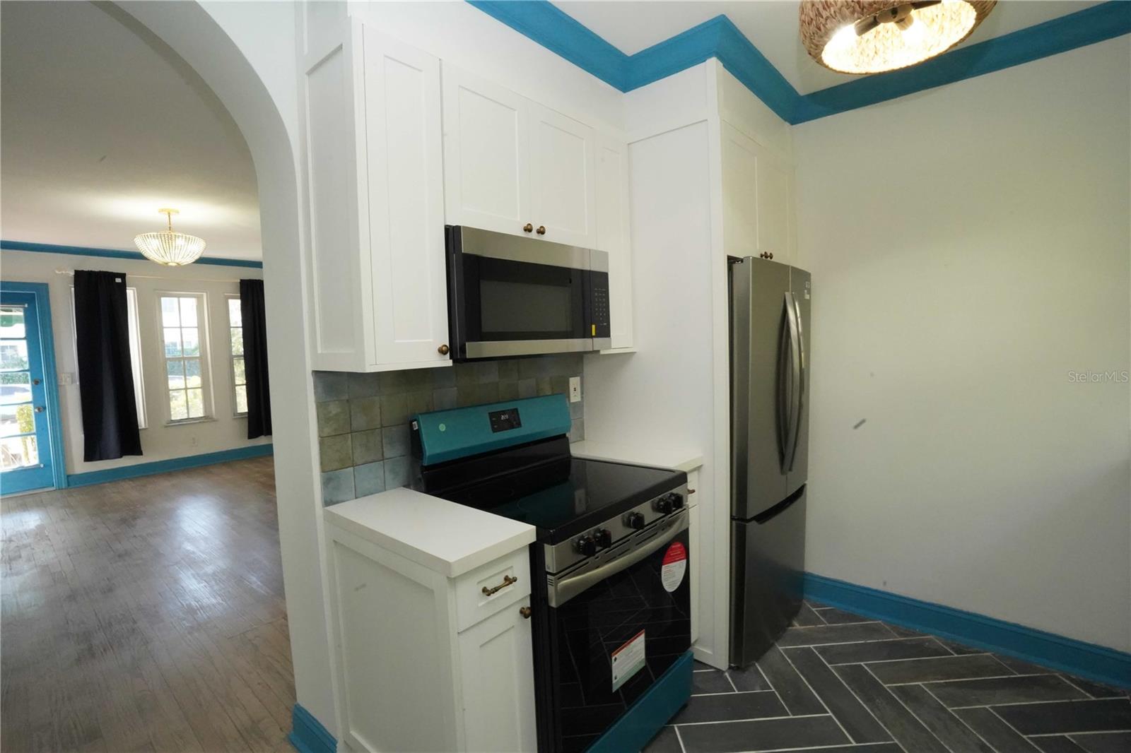 Image 7 of 15 For 1605 Michigan Avenue 929