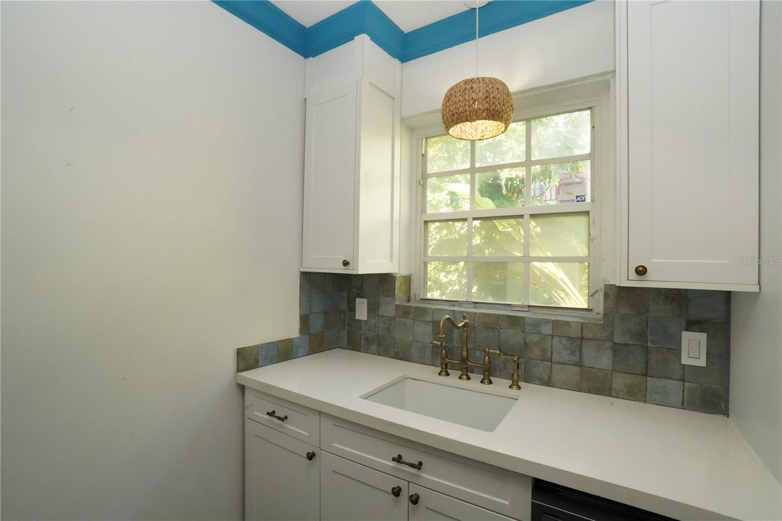 Image 9 of 15 For 1605 Michigan Avenue 929