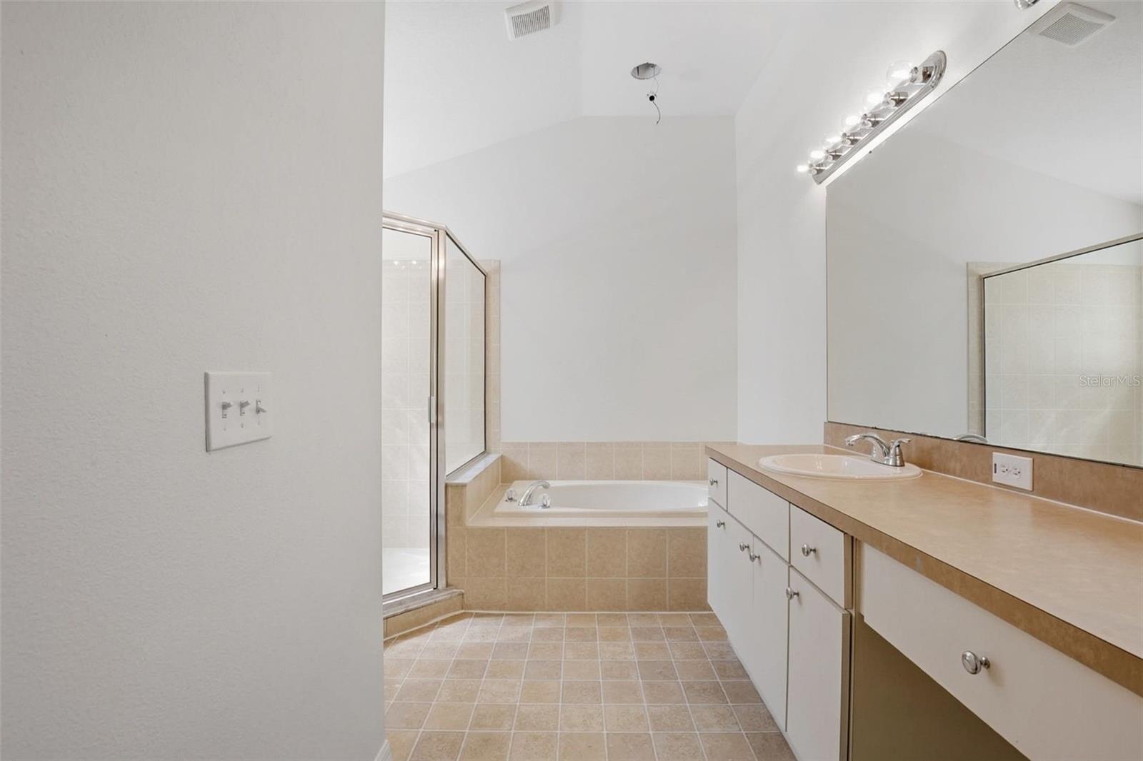 Image 15 of 31 For 9827 White Barn Way