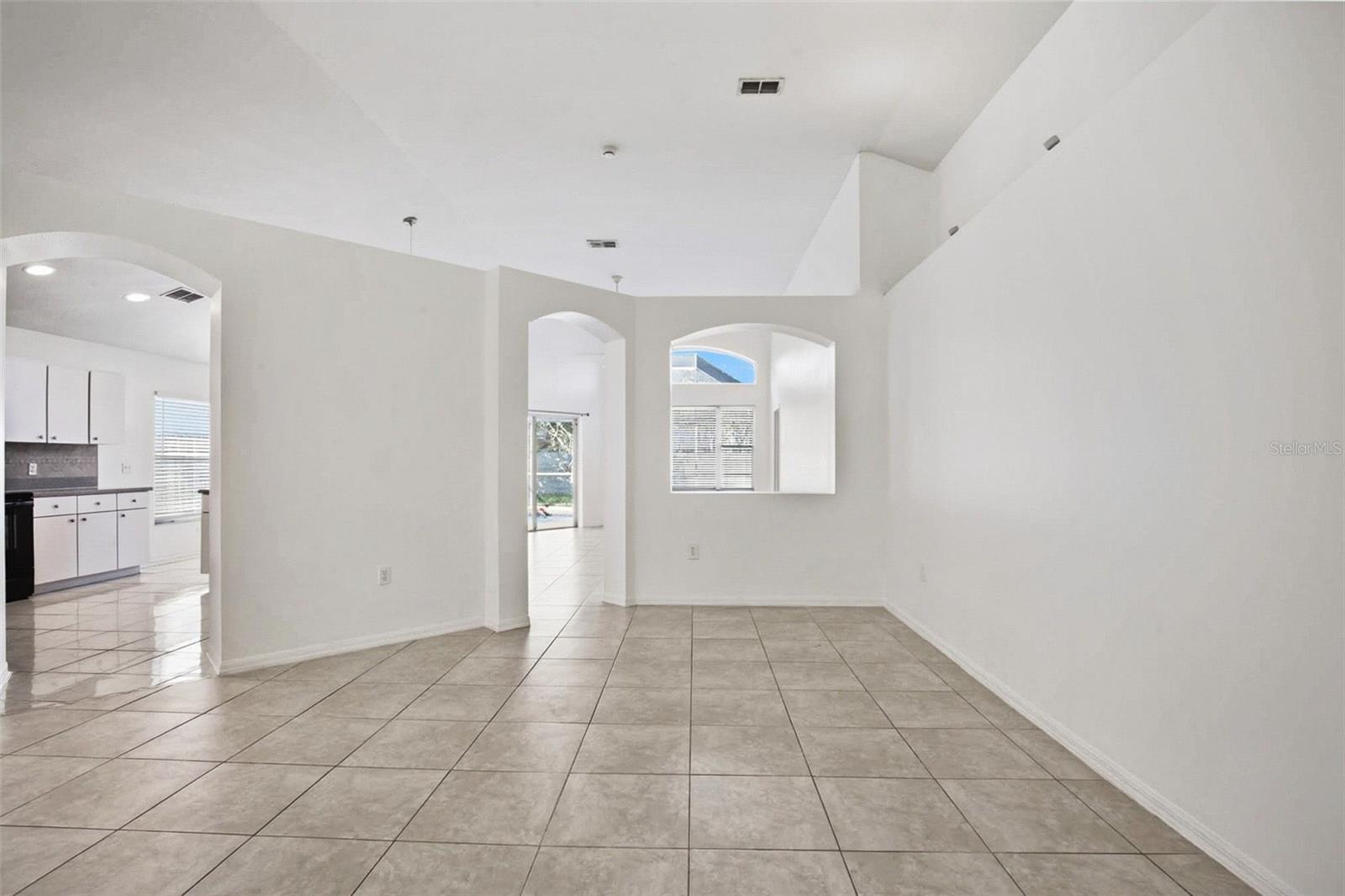 Image 30 of 36 For 16502 Lake Heather Drive