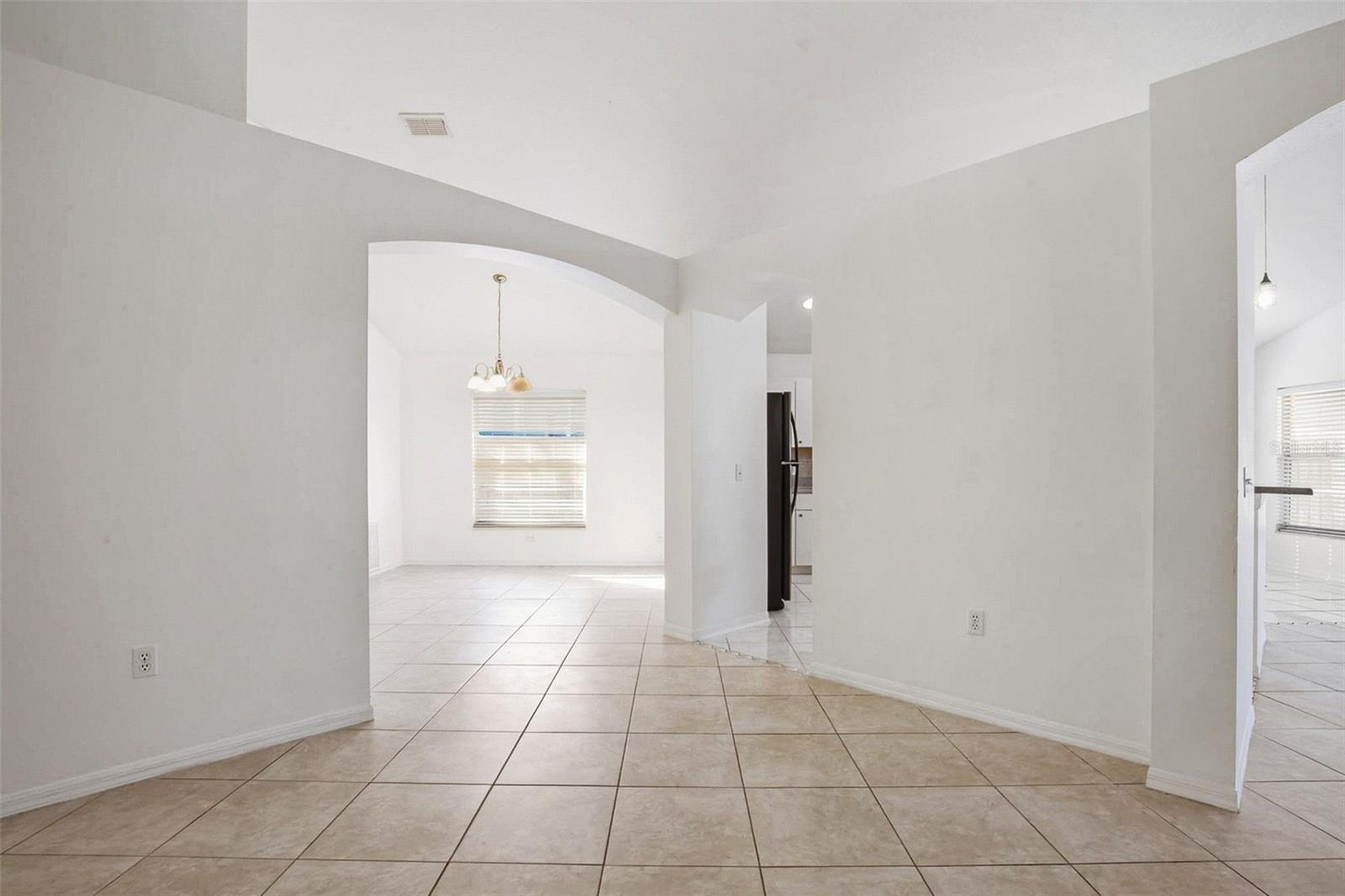 Image 32 of 36 For 16502 Lake Heather Drive