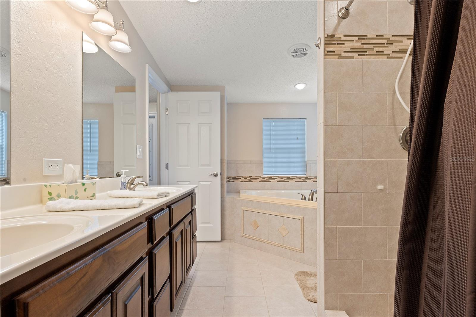 Image 19 of 65 For 9972 County Road 240