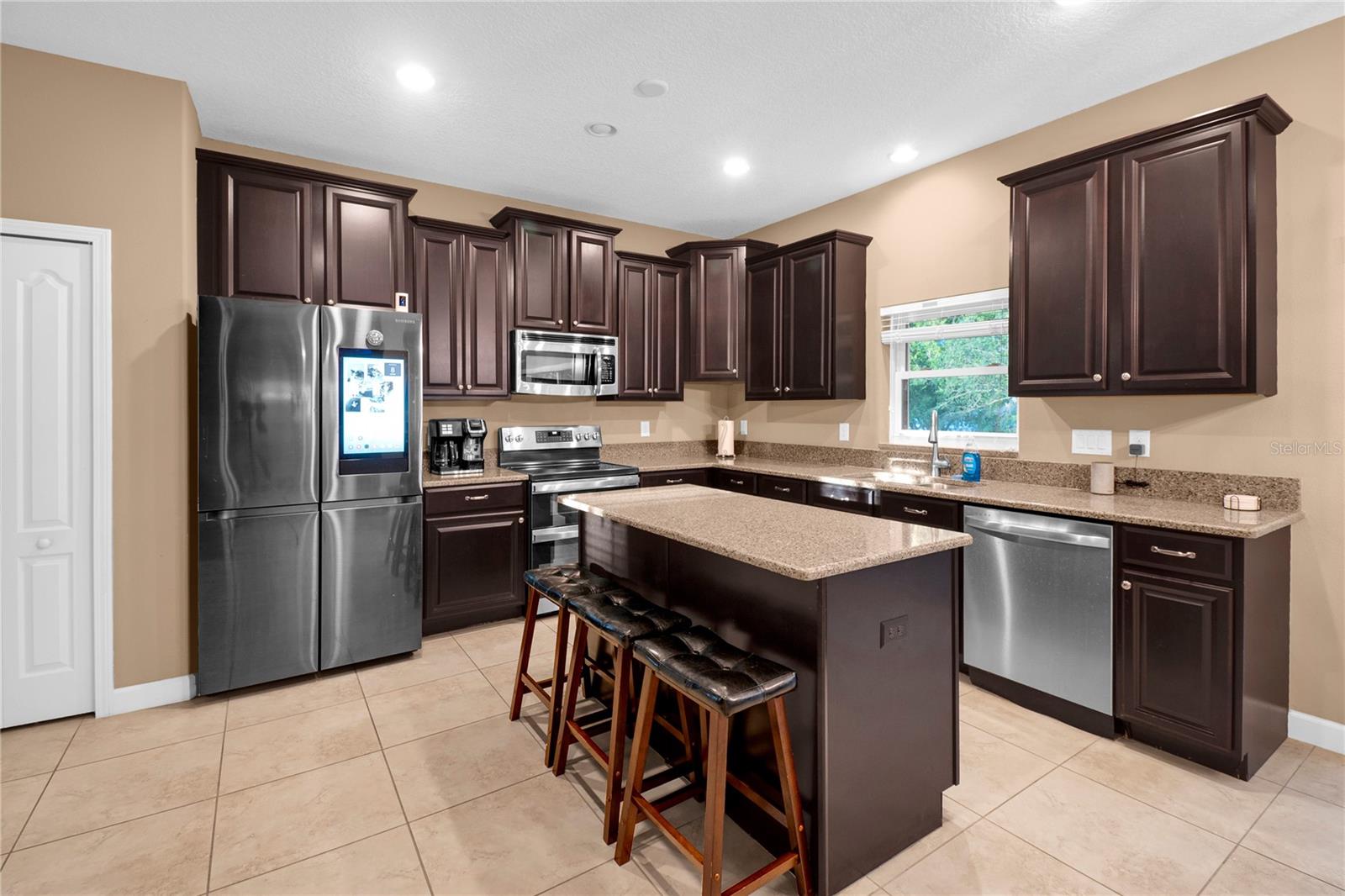 Image 14 of 98 For 1301 Gleneagles Lane