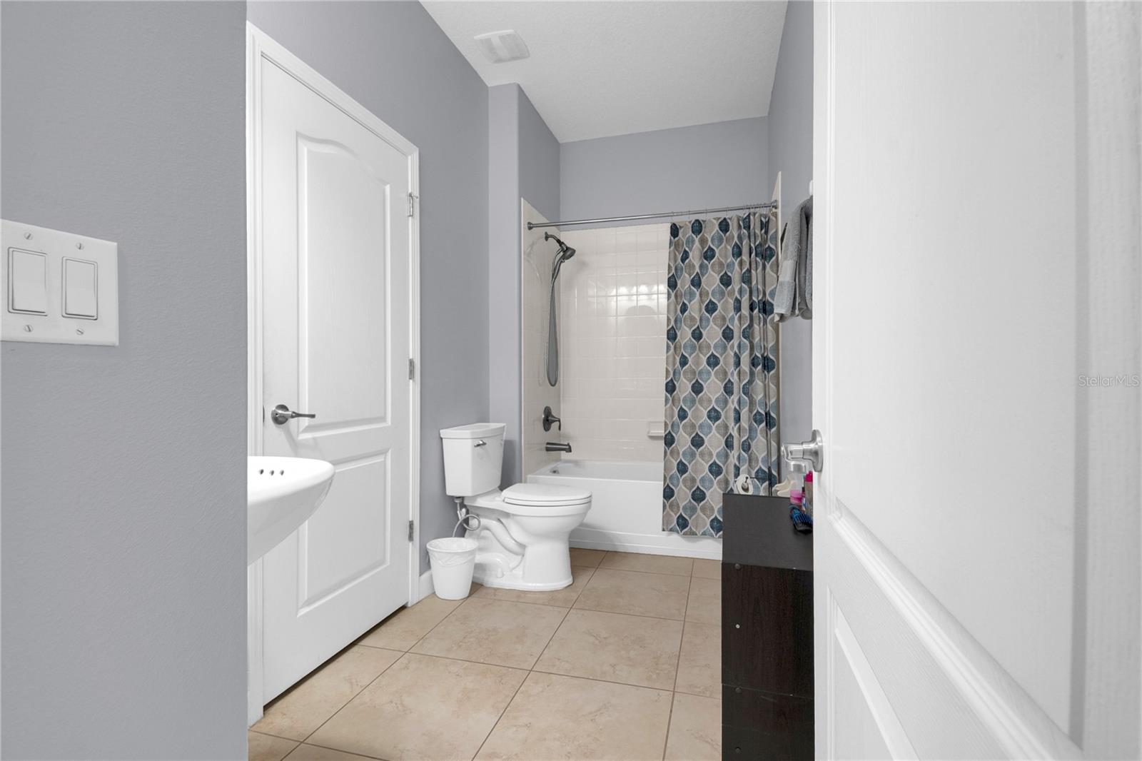 Image 18 of 98 For 1301 Gleneagles Lane