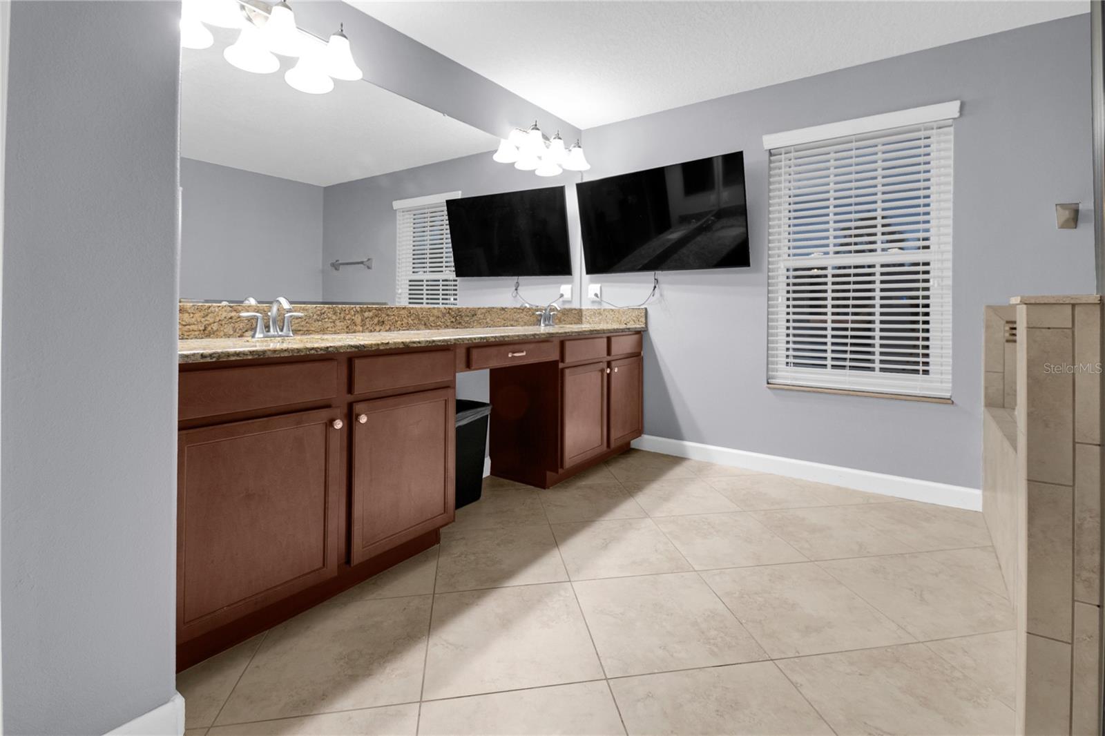 Image 28 of 98 For 1301 Gleneagles Lane