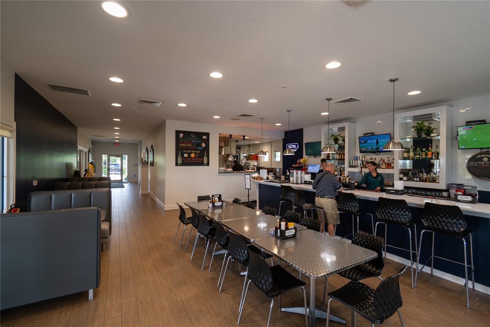 Image 54 of 98 For 1301 Gleneagles Lane